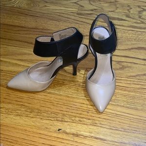 Steve madden tan/black high heels size 6.5